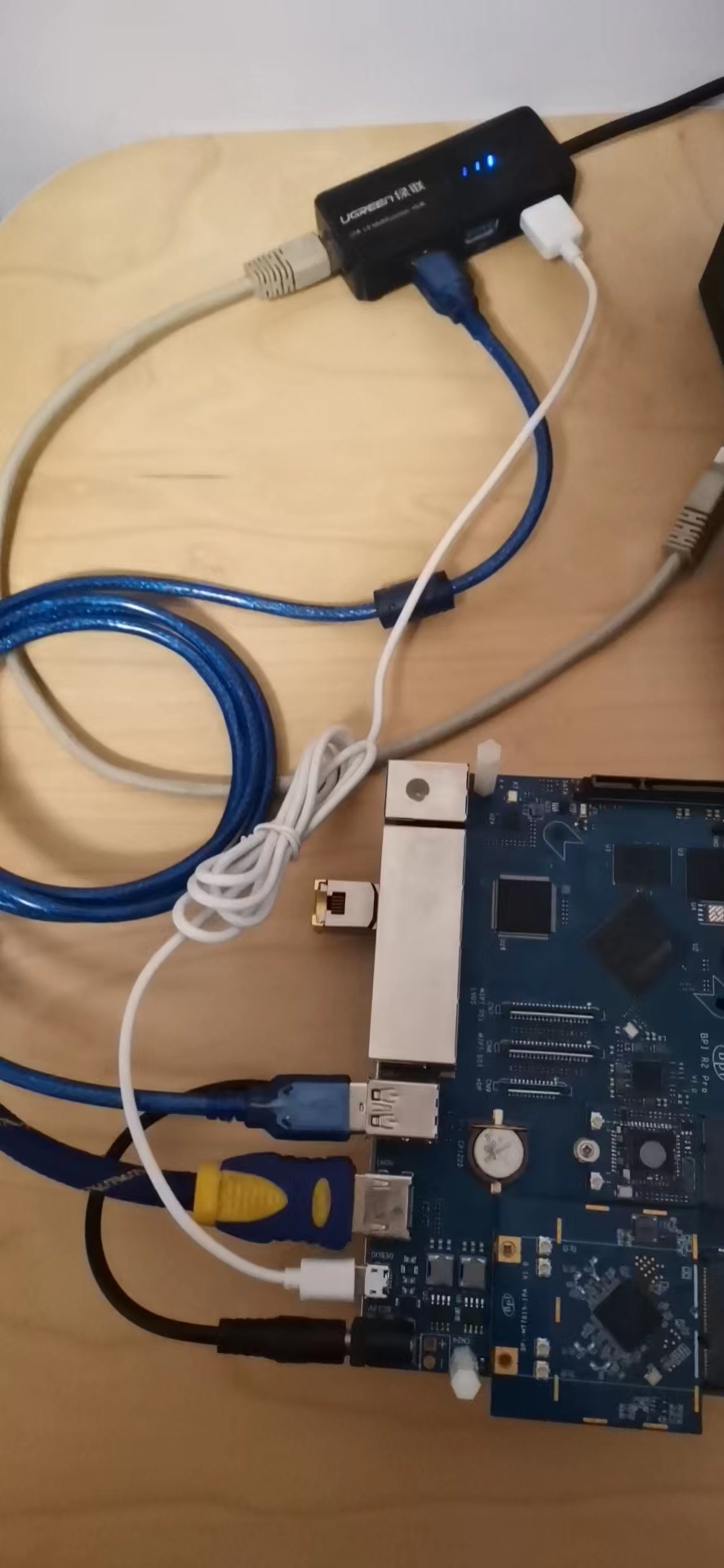 BPI-R2PRO-Debug-Connect.jpg