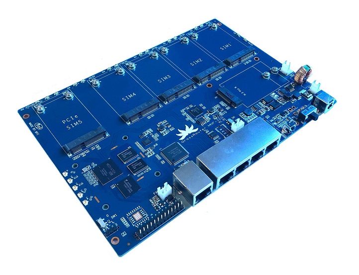 BPI-R64 4g 1.JPG